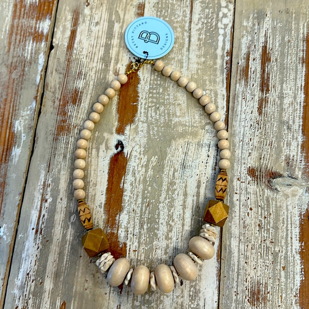Betsy Pittard Designs Wooden Alma Necklace
